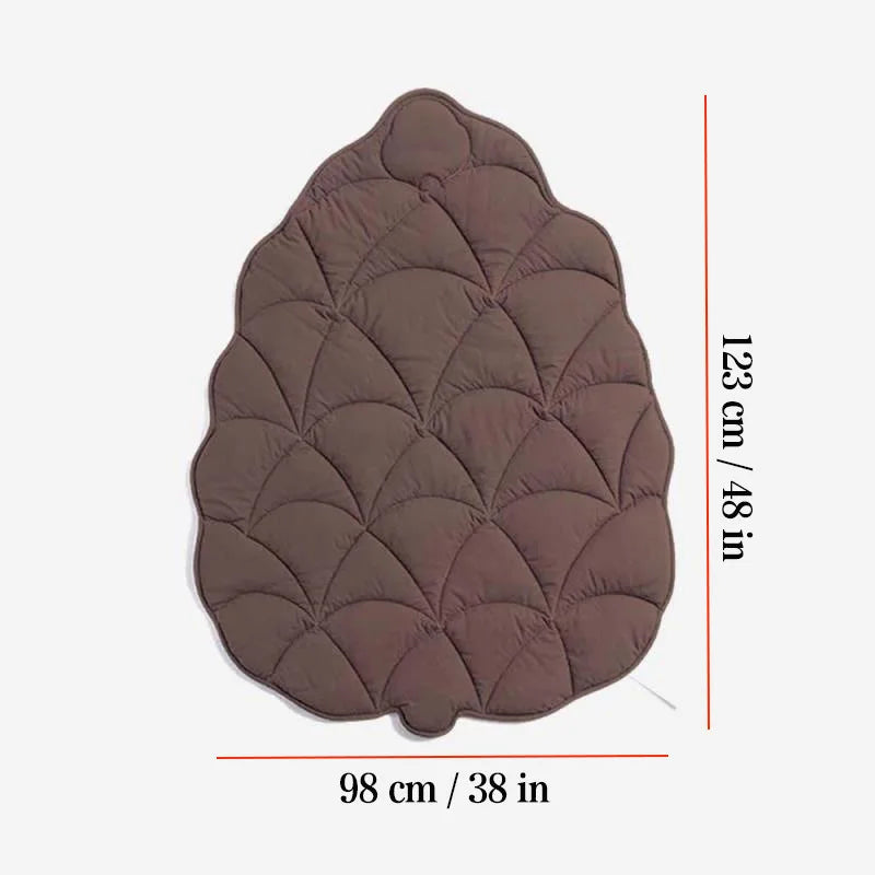 Reversible Leaf-Shaped Pet Mat - Soft, Washable Cotton Bed for Dogs & Cats - vippet.org