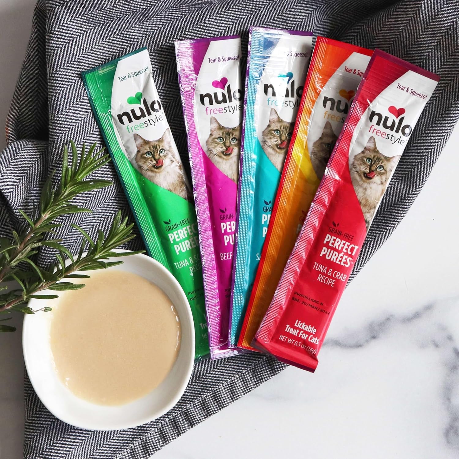 Freestyle Grain-Free Perfect Purees Premium Wet Cat Treats, Squeezable Meal Topper for Felines, High Moisture Content to Support Cat Hydration, 0.5 Ounce, Variety Pack