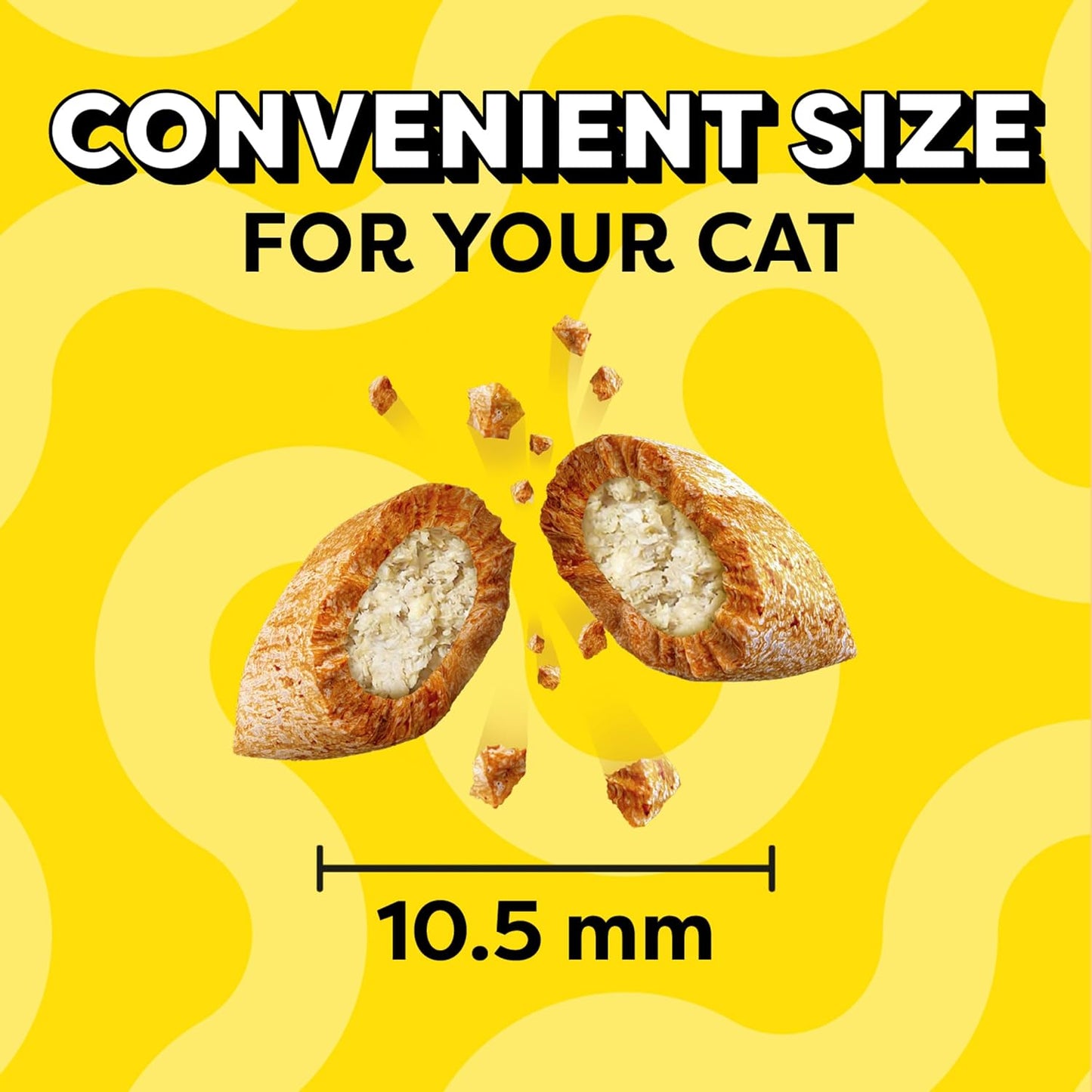 Classic Crunchy and Soft Cat Treats Tempting Tuna Flavor, 30 Oz. Tub