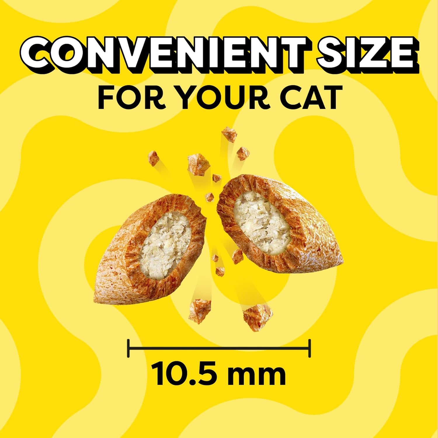 Classic Crunchy and Soft Cat Treats Tempting Tuna Flavor, 30 Oz. Tub